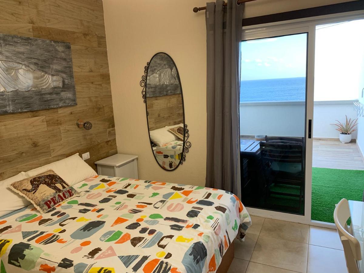 Playa Chica Beach 1 圣克鲁斯-德特内里费 外观 照片
